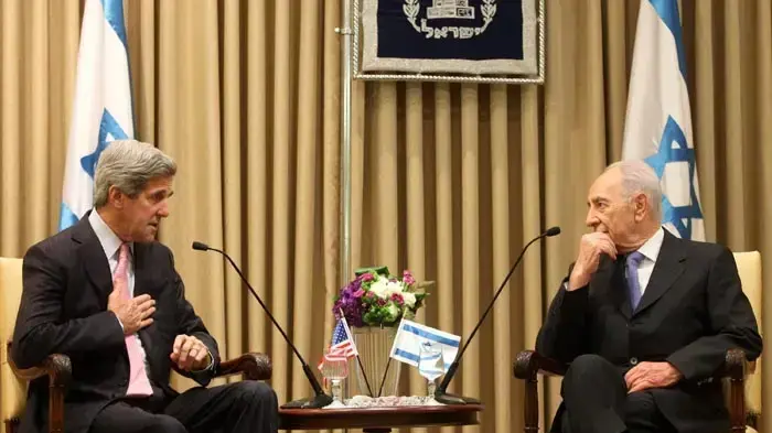 פגישת נשיא המדינה, שמעון פרס עם הסנאטור ג'ון קרי, נובמבר 2010 פגישת נשיא המדינה, שמעון פרס עם הסנאטור ג'ון קרי, נובמבר 2010