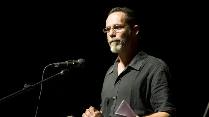 רני בלייר רני בלייר