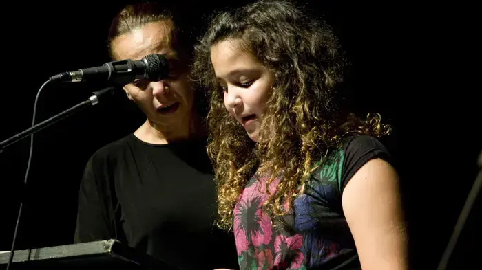 ריגשה את הקהל. אלה, בתם של לביא והגואל ריגשה את הקהל. אלה, בתם של לביא והגואל