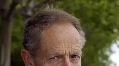 מגיע לישראל. הסופר ארי דה לוקה מגיע לישראל. הסופר ארי דה לוקה