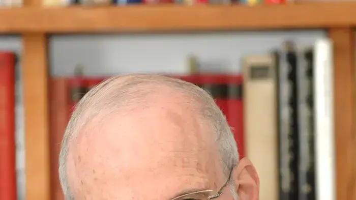 פרופסור ירון אזרחי מהחוג למדעי המדינה באוניברסיטה העברית פרופסור ירון אזרחי מהחוג למדעי המדינה באוניברסיטה העברית