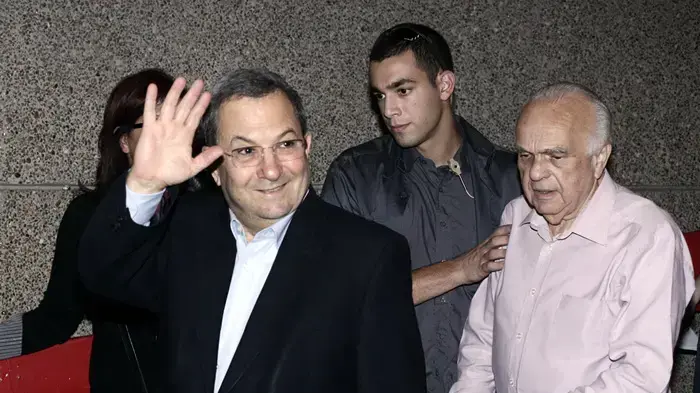 שר הביטחון, אהוד ברק, בוועידה הרביעית של הסתדרות הגמלאים שר הביטחון, אהוד ברק, בוועידה הרביעית של הסתדרות הגמלאים