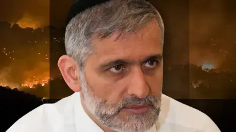 אלי ישי כבאות בקריסה אלי ישי כבאות בקריסה