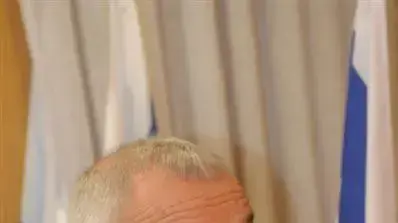 השר לביטחון פנים יצחק אהרונוביץ' מכריז על יוחנן דנינו כמפכ"ל החדש של משטרת ישראל, דצמבר 2010 השר לביטחון פנים יצחק אהרונוביץ' מכריז על יוחנן דנינו כמפכ"ל החדש של משטרת ישראל, דצמבר 2010