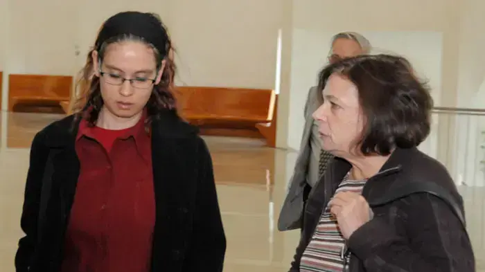 ענת קם בדיון בבית המשפט העליון על תנאי מעצרה, דצמבר 2010 ענת קם בדיון בבית המשפט העליון על תנאי מעצרה, דצמבר 2010