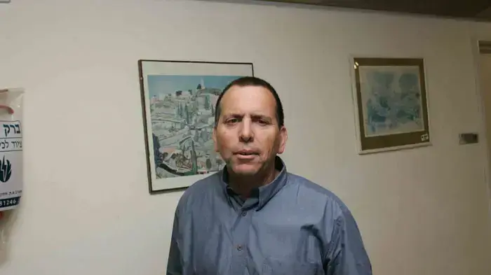 אילן לוין, הממונה על השכר באוצר בפגישה עם הפרקליטים השובתים וההסתדרות, דצמבר 2010 אילן לוין, הממונה על השכר באוצר בפגישה עם הפרקליטים השובתים וההסתדרות, דצמבר 2010
