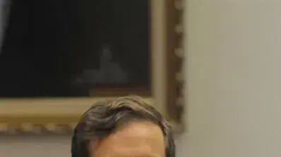 בוז'י הרצוג במסיבת עיתונאים בה הוא מכריז על התפטרותו מהממשלה בעקבות פרישת אהוד ברק ממפלגת העבודה, ינואר 2011 בוז'י הרצוג במסיבת עיתונאים בה הוא מכריז על התפטרותו מהממשלה בעקבות פרישת אהוד ברק ממפלגת העבודה, ינואר 2011