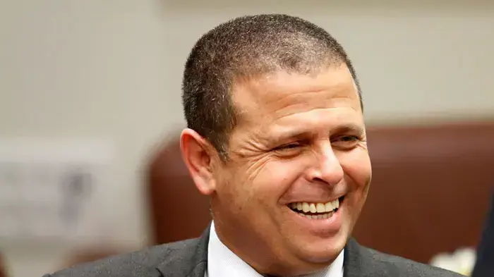 איתן כבל ובוז'י הרצוג בישיבת סיעת העבודה, אחרי פרישתו של אהוד ברק, ינואר 2011 איתן כבל ובוז'י הרצוג בישיבת סיעת העבודה, אחרי פרישתו של אהוד ברק, ינואר 2011