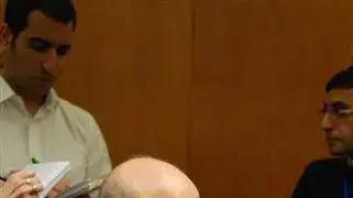 אבישי ברוורמן, במהלך מסיבת עיתונאים בה הוכרז על מיכה חריש בתור יושב הראש הזמני של מפלגת העבודה, ינואר 2011 אבישי ברוורמן, במהלך מסיבת עיתונאים בה הוכרז על מיכה חריש בתור יושב הראש הזמני של מפלגת העבודה, ינואר 2011