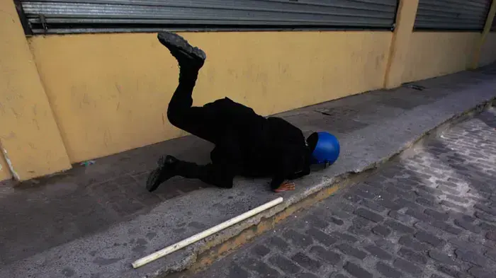 שוטר שנפל במהלך עימות עם מפגינים בהונדורס