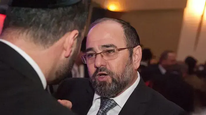יעקב מרגי בחגיגית בר המצווה של בנו של אלי ישי, ינואר 2011 יעקב מרגי בחגיגית בר המצווה של בנו של אלי ישי, ינואר 2011