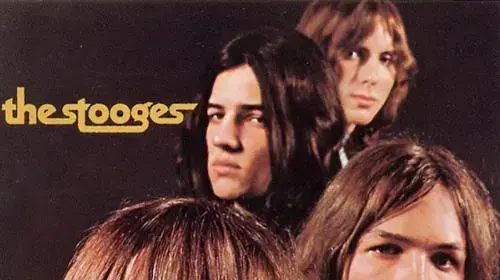 עטיפת האלבום "The Stooges". עטיפת האלבום "The Stooges".