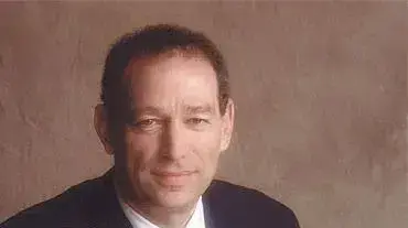 תמונה של מנכל בנק דיסקונט גיורא עופר תמונה של מנכל בנק דיסקונט גיורא עופר