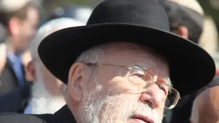 הרב דב ליאור הרב דב ליאור