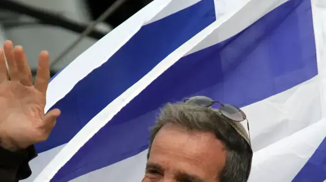 ראש אגף משאבי אנוש לשעבר, אלעזר שטרן בטקס הפרידה מהרמטכ"ל היוצא גבי אשכנזי וקבלתו של הרמטכל החדש בני גנץ, פברואר 2011 ראש אגף משאבי אנוש לשעבר, אלעזר שטרן בטקס הפרידה מהרמטכ"ל היוצא גבי אשכנזי וקבלתו של הרמטכל החדש בני גנץ, פברואר 2011
