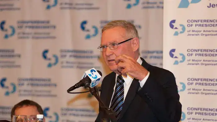 ראש אמ"ן היוצא, עמוס ידלין, בוועידת הנשיאים בירושלים, פברואר 2011 ראש אמ"ן היוצא, עמוס ידלין, בוועידת הנשיאים בירושלים, פברואר 2011