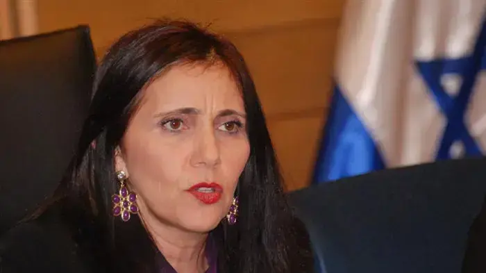 חברת הכנסת יוליה שמאלוב בכנס למען שוויון בין המינים למען הילדים, פברואר 2011 חברת הכנסת יוליה שמאלוב בכנס למען שוויון בין המינים למען הילדים, פברואר 2011