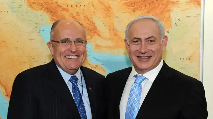 ראש הממשלה, בנימין נתניהו, בפגישה עם ראש עיריית ניו יורק לשעבר רודולף ג'וליאני, מרץ 2011 ראש הממשלה, בנימין נתניהו, בפגישה עם ראש עיריית ניו יורק לשעבר רודולף ג'וליאני, מרץ 2011