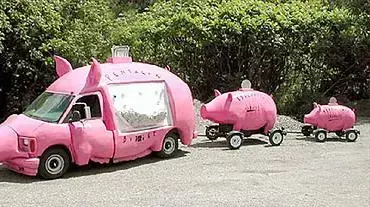 pigs on wheels