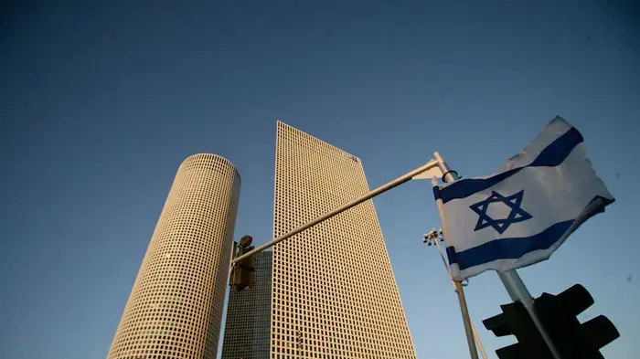 הפגנת תמיכה בתושבי יהודה ושומרון בצומת עזריאלי בעקבות הפיגוע באיתמר, מרץ 2011 הפגנת תמיכה בתושבי יהודה ושומרון בצומת עזריאלי בעקבות הפיגוע באיתמר, מרץ 2011