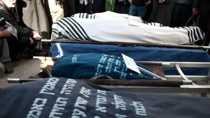 לוויתם של חמישה מבני משפחת פוגל שנהרגו בפיגוע באיתמר, מרץ 2011 לוויתם של חמישה מבני משפחת פוגל שנהרגו בפיגוע באיתמר, מרץ 2011