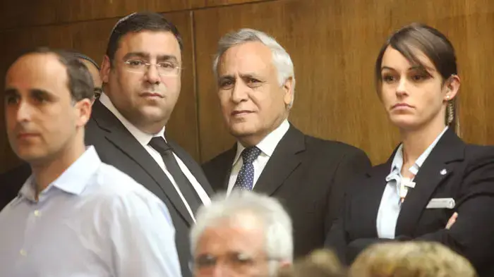 נשיא המדינה לשעבר משה קצב בהקראת גזר דינו בבית המשפט, מרץ 2011 נשיא המדינה לשעבר משה קצב בהקראת גזר דינו בבית המשפט, מרץ 2011