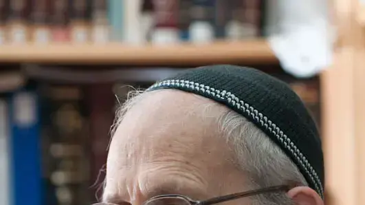 הרב שלמה אבינר, רבה של שכונה א' בהתנחלות בית אל, וראש ישיבת עטרת ירושלים בירושלים הרב שלמה אבינר, רבה של שכונה א' בהתנחלות בית אל, וראש ישיבת עטרת ירושלים בירושלים