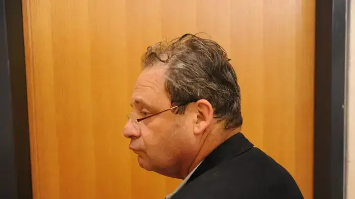 דוקטור יצחק שנירר בהארכת מעצר חשוד בהתעללות מינית ואונס, מרץ 2011 דוקטור יצחק שנירר בהארכת מעצר חשוד בהתעללות מינית ואונס, מרץ 2011